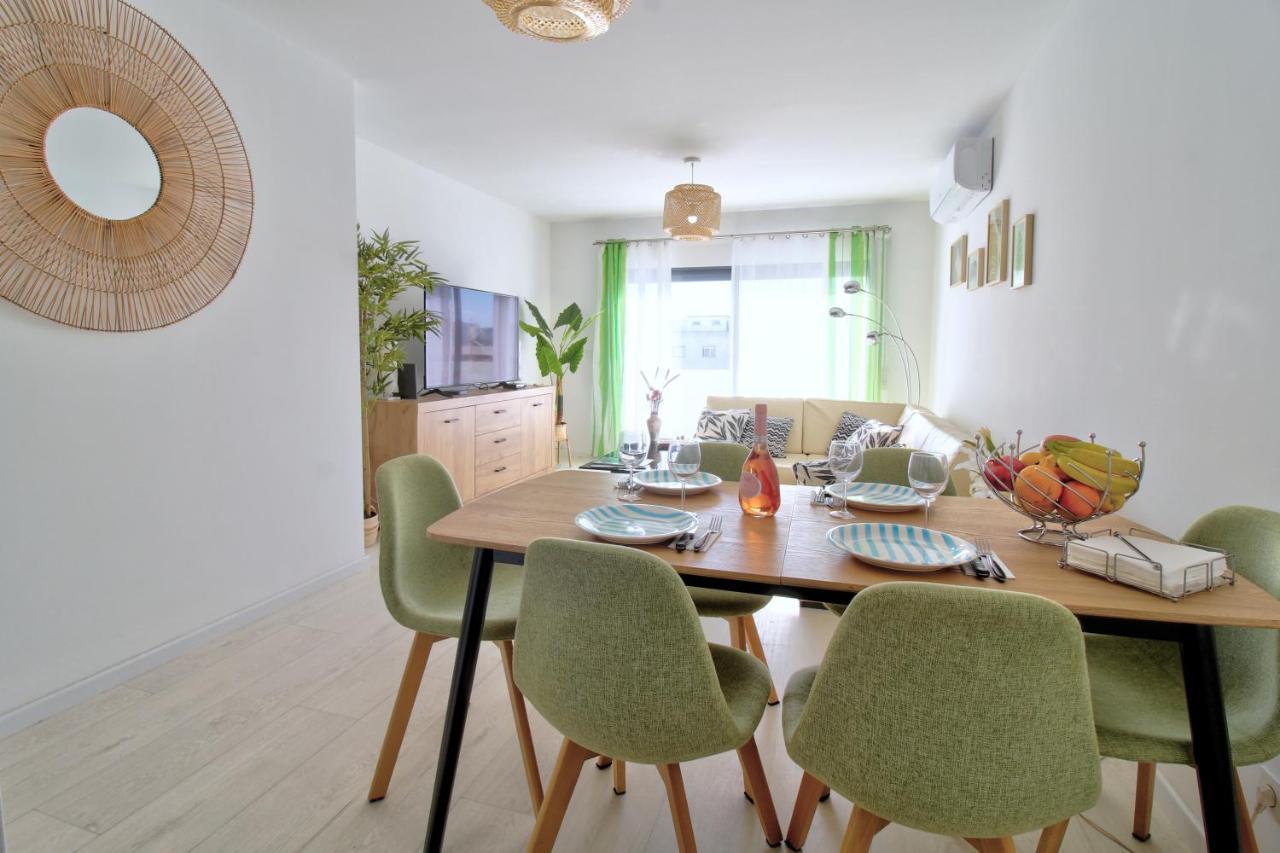 Апартаменты Center Location, Ac, Swimming Pool, And Parking Ольян Экстерьер фото